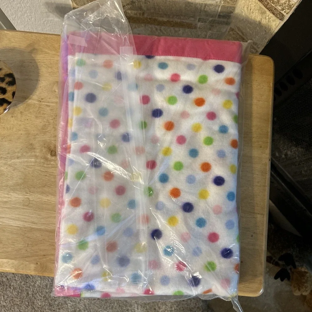 Brand New Dog Blanket, Angel‎ Paws 41x32 Polka Dot